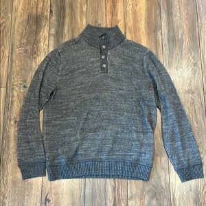 Men's Large Gray GAP Sweater with 4 button collar, cotton and polyester